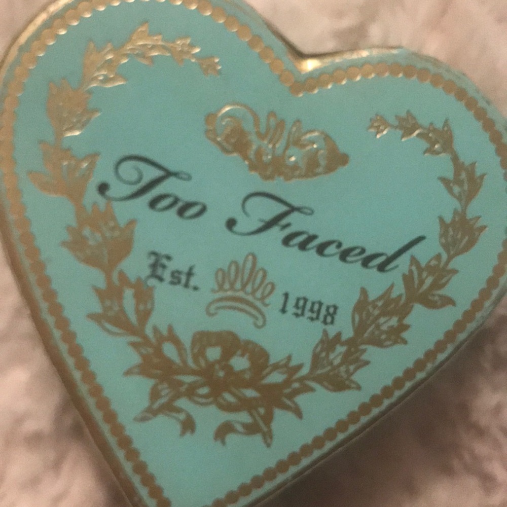 Too faced baked luminous glow bronzer sweet tea